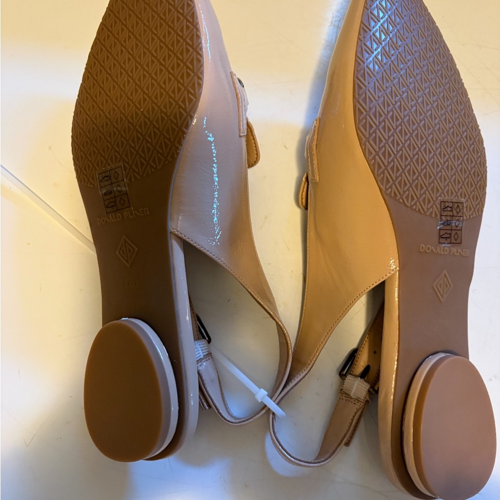 Donald J. Pliner old money the Williams tan Slingback Flats size 11 - Picture 6 of 10